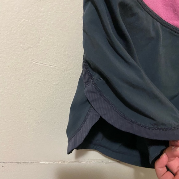 lululemon shorts - Picture 5 of 10